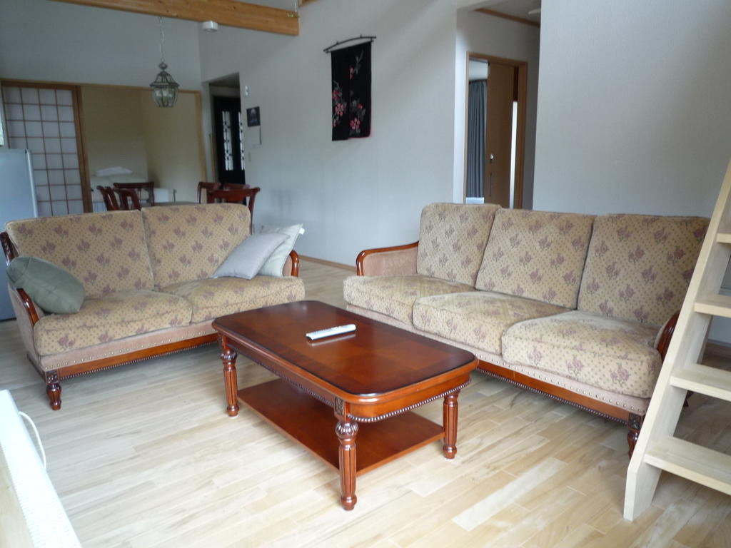 Apartmán Etupirika Kutčan Exteriér fotografie